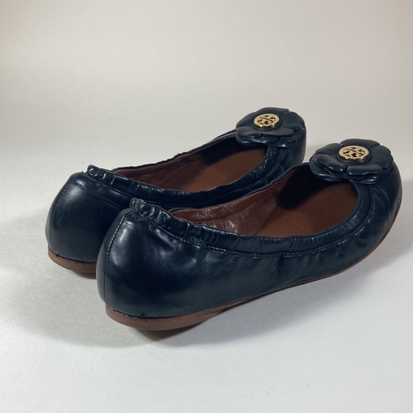 Tory Burch Shelby Floral Flats. Black  All leather. Size 8. - Picture 6 of 15
